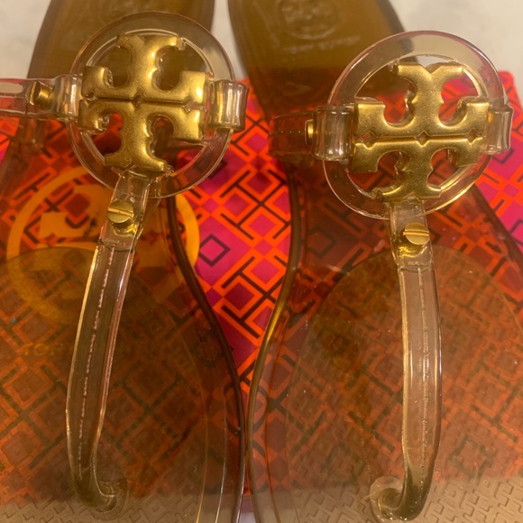 Women’s size 7 Tory Burch sandal - Picture 3 of 6